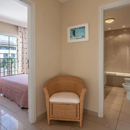 Terrazas Del Duque Apartment *